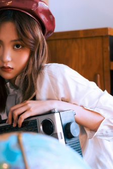 泳装美女初中生